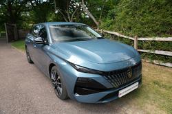 PEUGEOT 308 SW ESTATE 1.6 Plug-in Hybrid 195 Allure 5dr e-DSC7